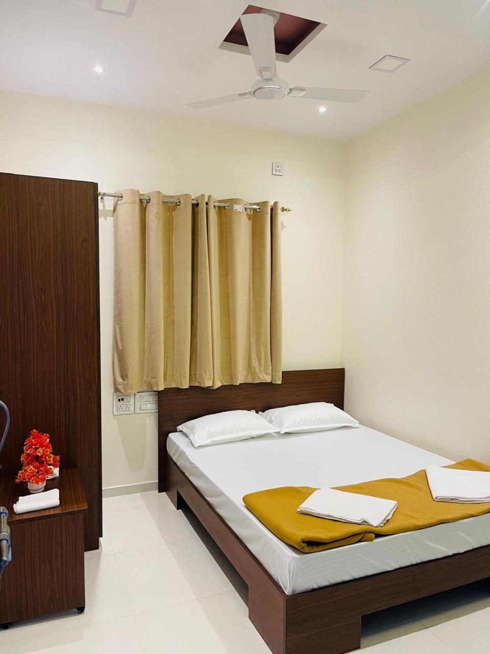 Hotel Ashokraj Kolhapur Εξωτερικό φωτογραφία